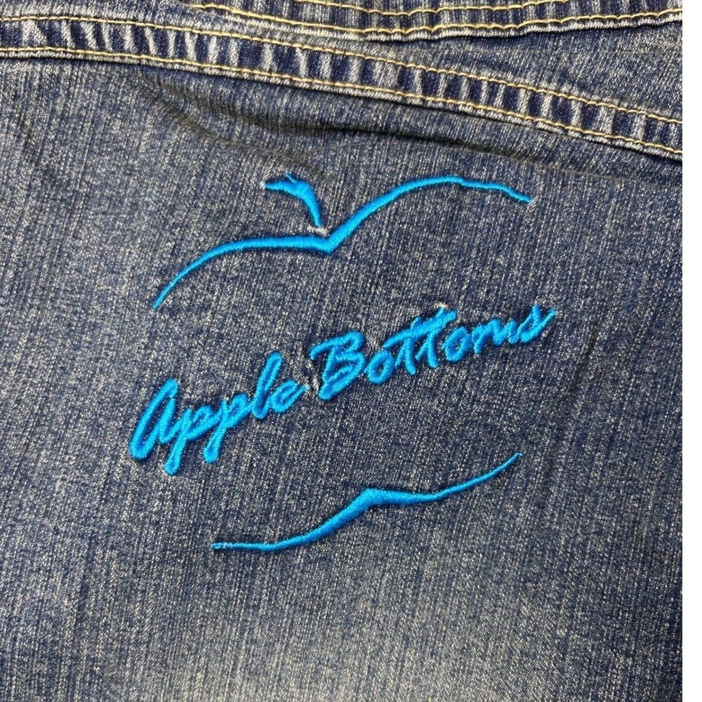 VTG Apple Bottoms Women Jeans Size 20W Distressed Bootcut Embroidered Blue NWT